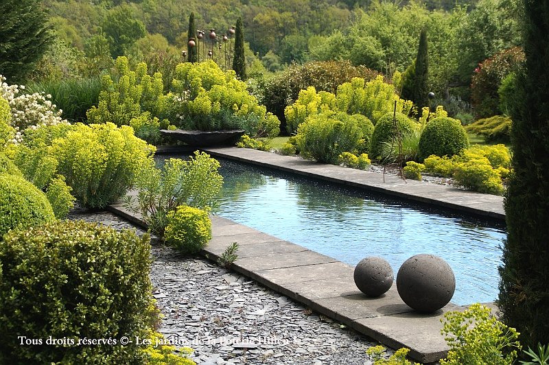 bassin contemporain realise en ardoise